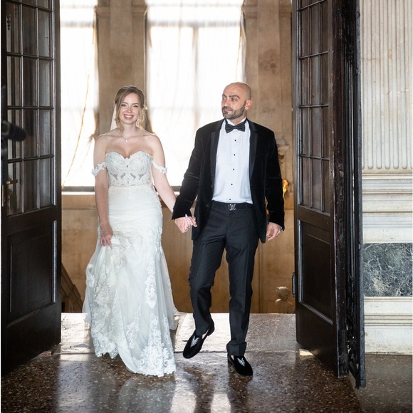 Meet your Posher, Tegan - Picture 2 of 10